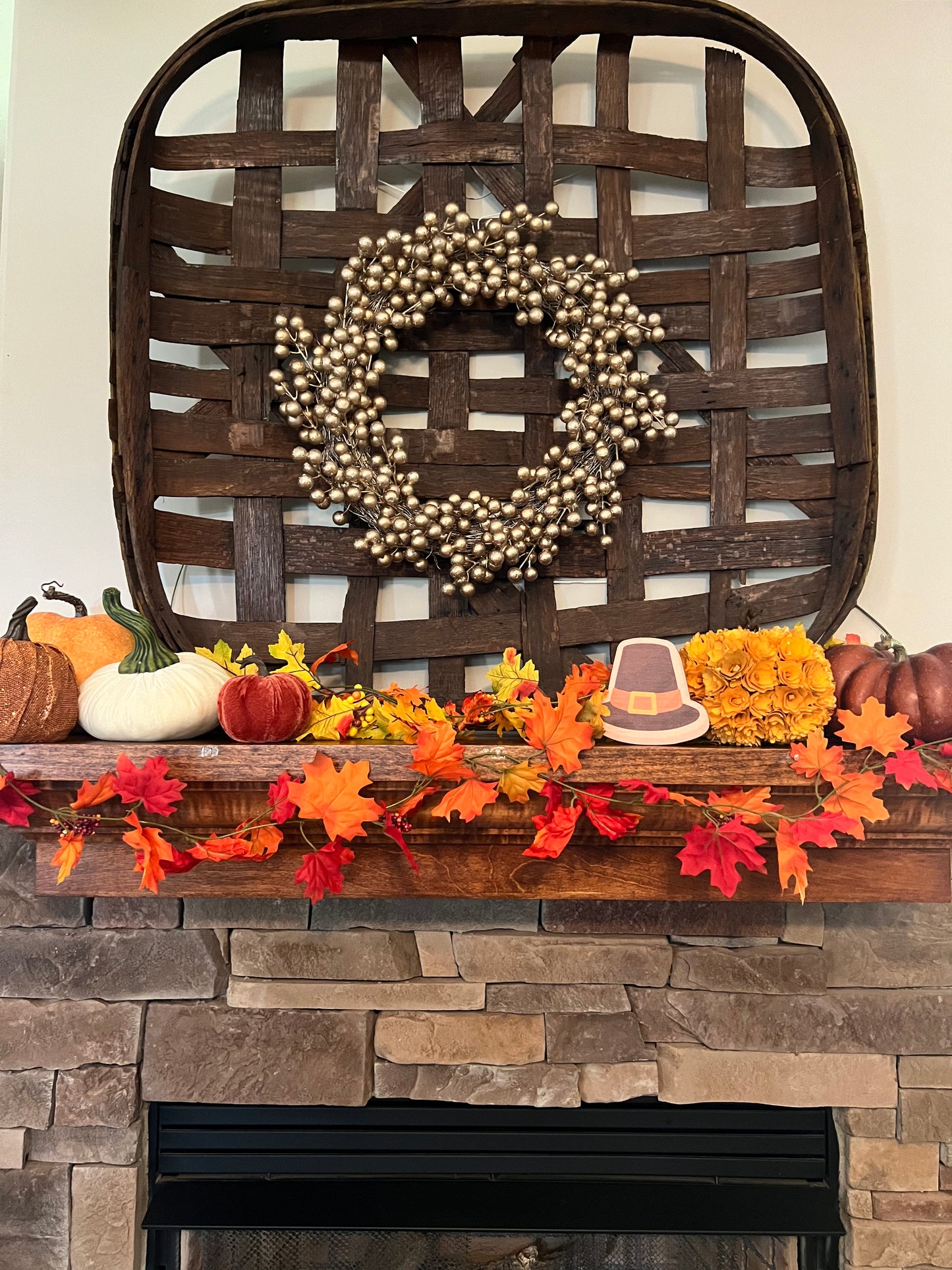 Pilgram's Hat Table Topper